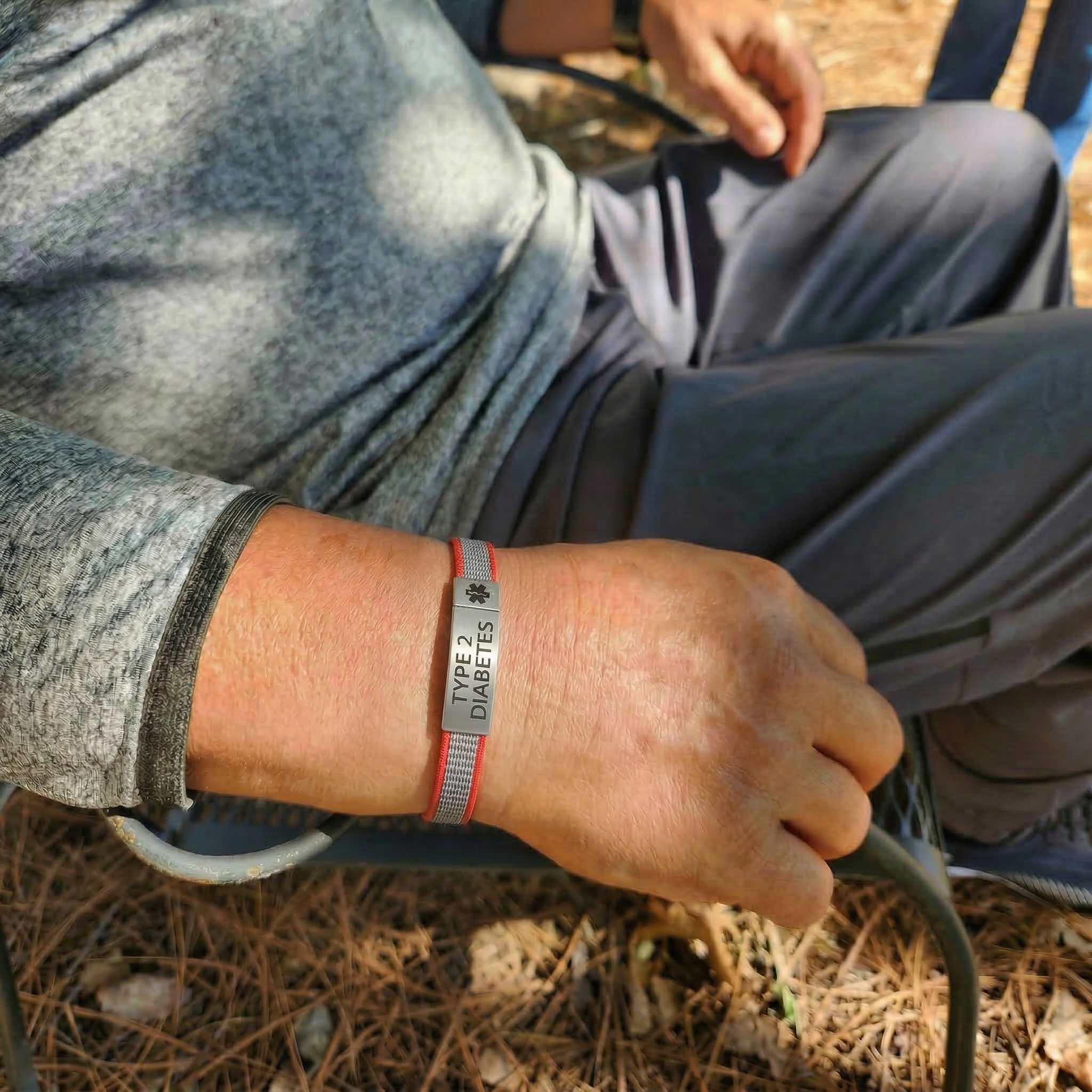 files/Photo_with_Thinner_Bracelet.png